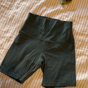 lululemon athletica green align shorts